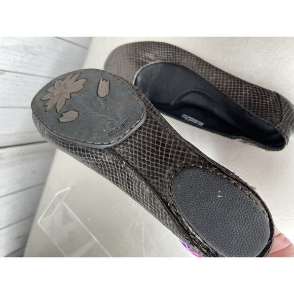Born Concepts BOC Flats Womens Size 6 Metallic Leather Ballet Slip On Snakeskin - Picture 6 of 6